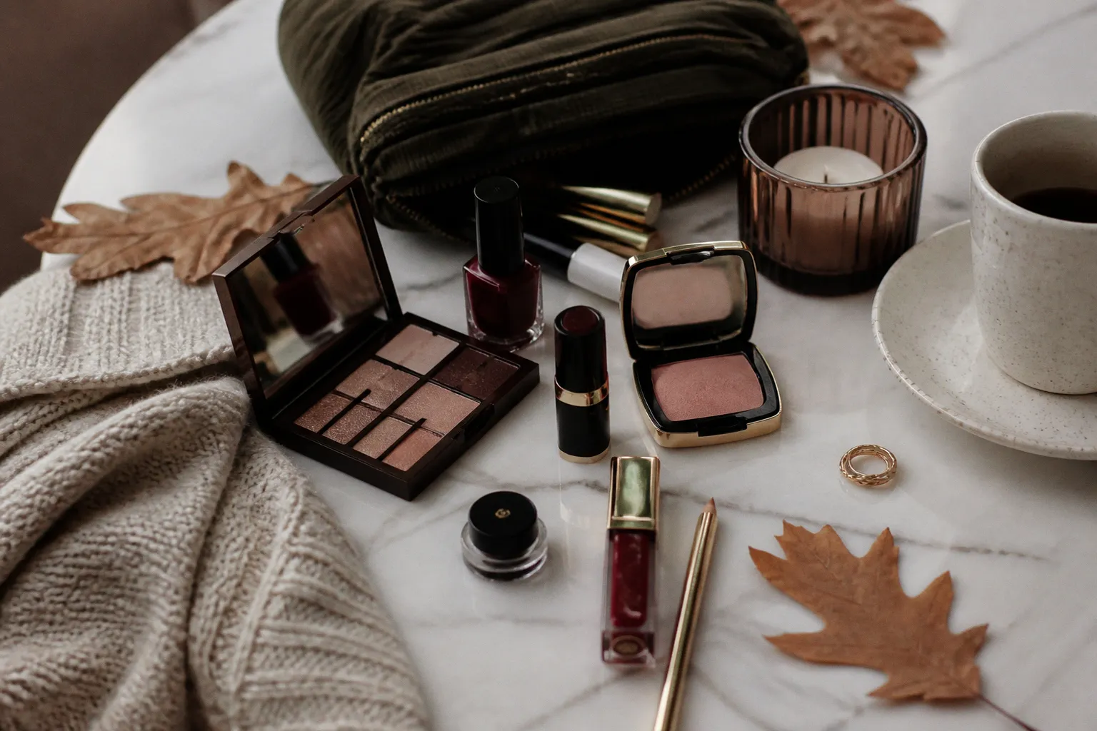 Tendances beauté automne-hiver 2026-2027 : le décryptage des looks incontournables